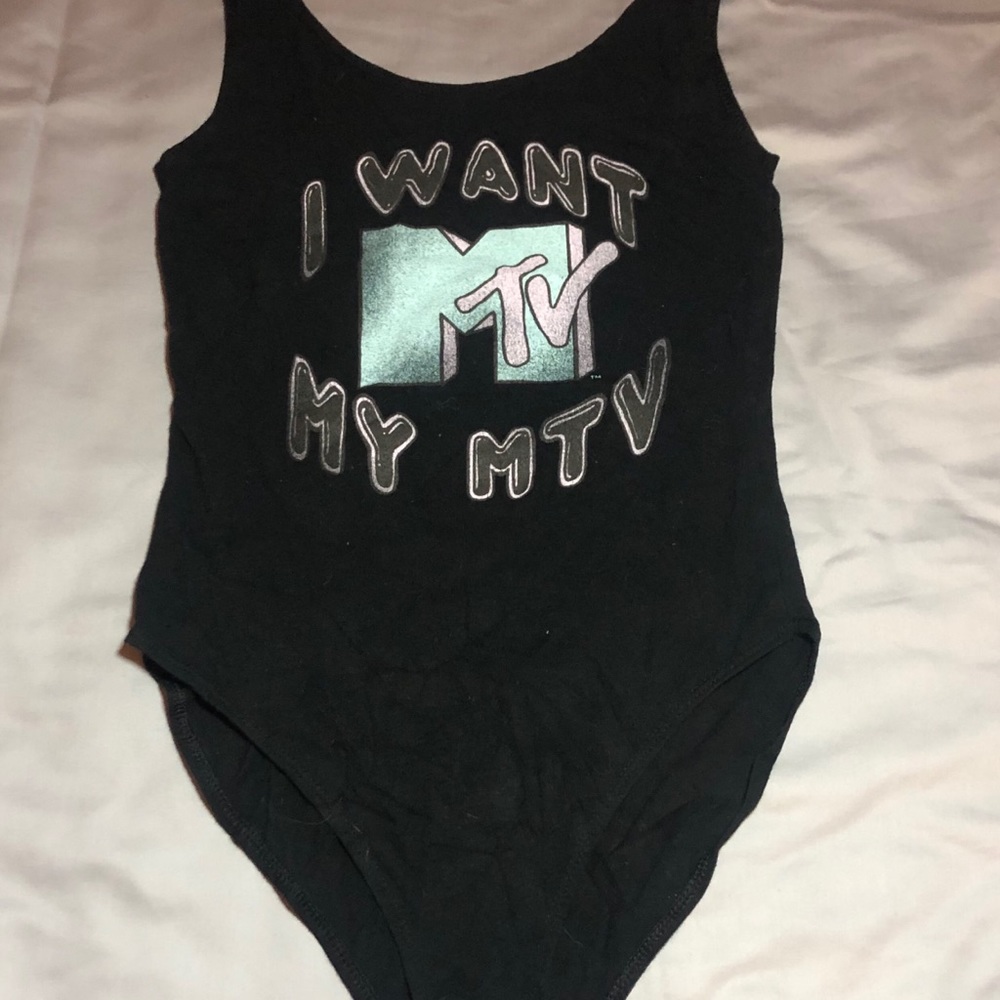 ✨XS black tank bodysuit from American Eagle✨